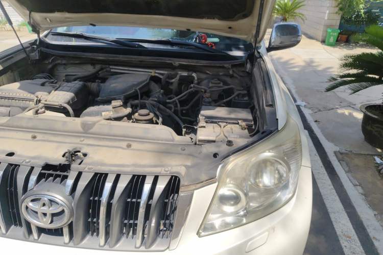 Used Toyota Prado  Engine Bay Left