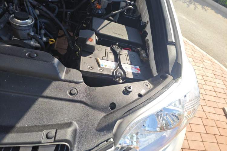 Used Toyota Prado  Engine Bay Left
