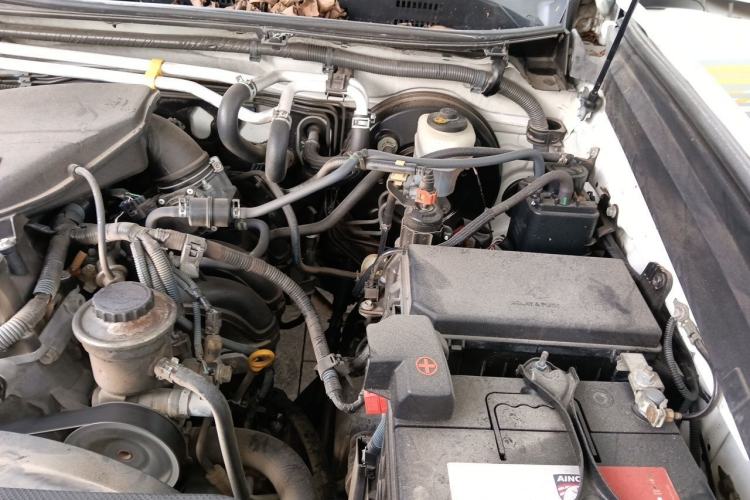 Used Toyota Prado 2012 2.7L Automatic Middle East Version Engine Bay Left