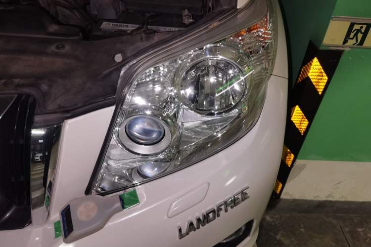 Used Toyota Prado  Engine Bay Left