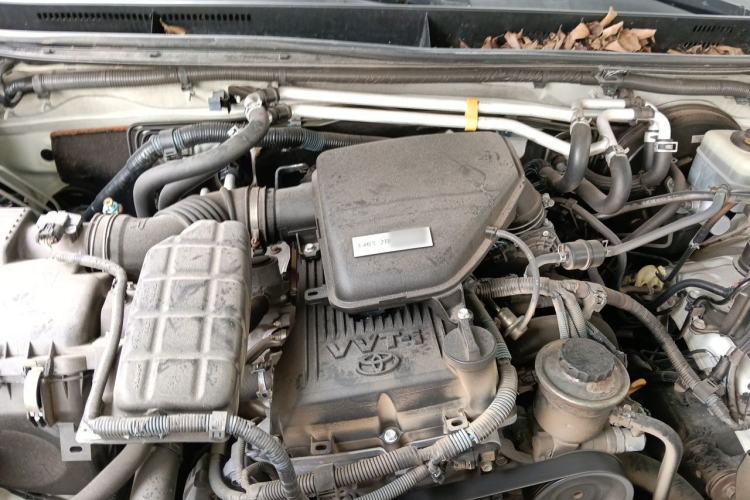 Used Toyota Prado 2012 2.7L Automatic Middle East Version Engine Bay