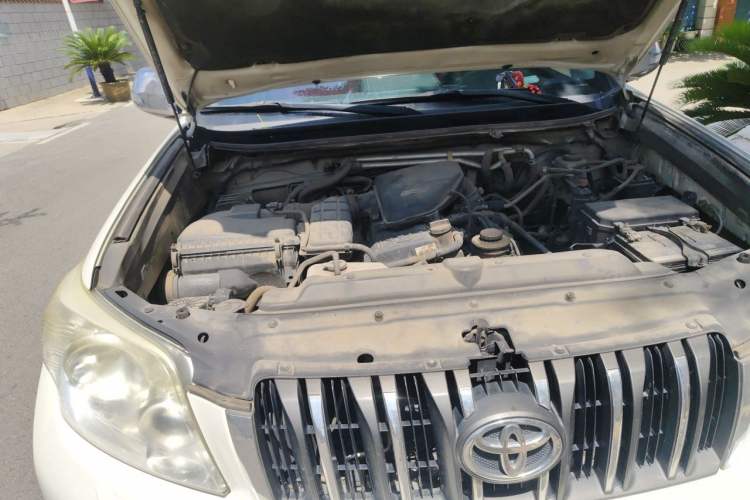 Used Toyota Prado  Engine Bay Right