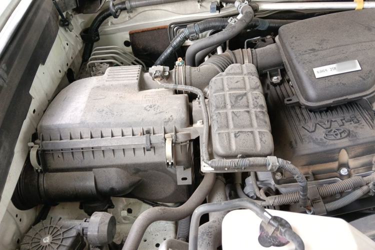 Used Toyota Prado 2012 2.7L Automatic Middle East Version Engine Bay Right