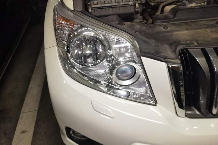 Used Toyota Prado  Engine Bay Right