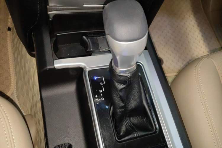 Used Toyota Prado  Gear Lever