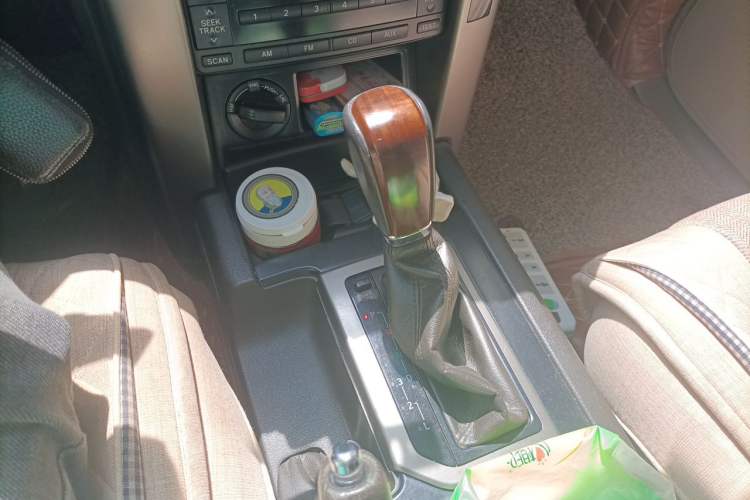 Used Toyota Prado 2012 2.7L Automatic Middle East Version Gear Lever