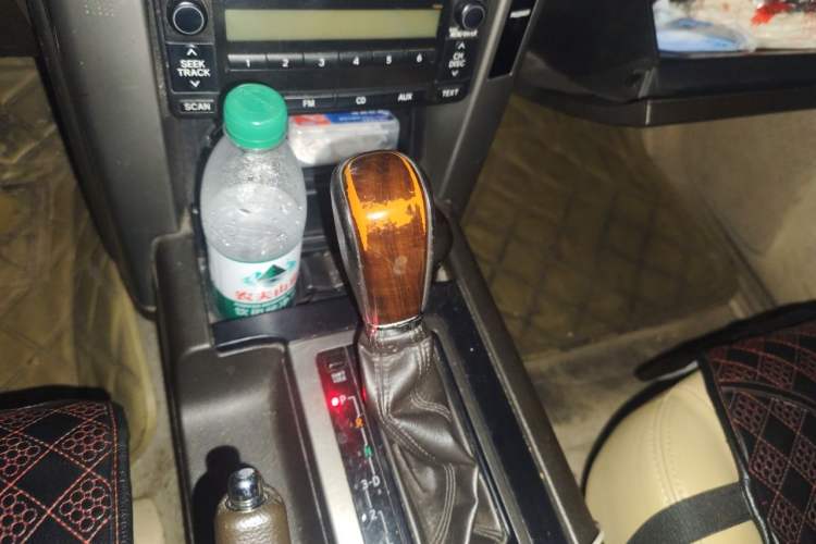 Used Toyota Prado 2012 2.7L Automatic Middle East Version Gear Lever