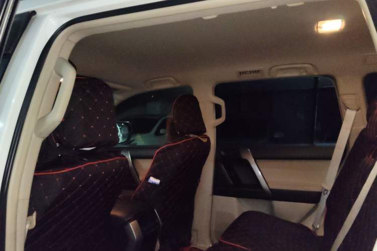 Used Toyota Prado 2012 2.7L Automatic Middle East Version Headliner