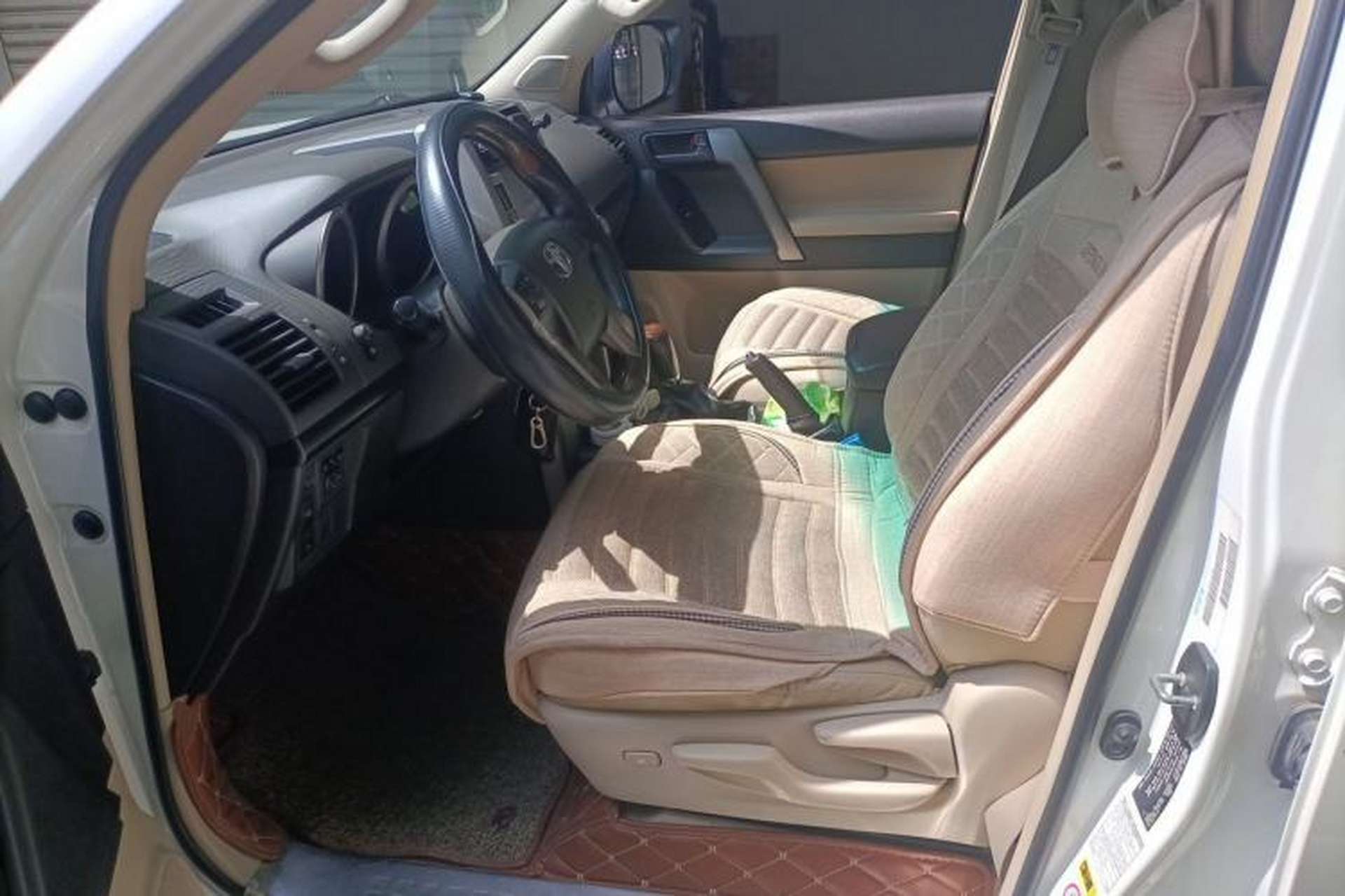 Used Toyota Prado 2012 2.7L Automatic Middle East Version Left Front Seat