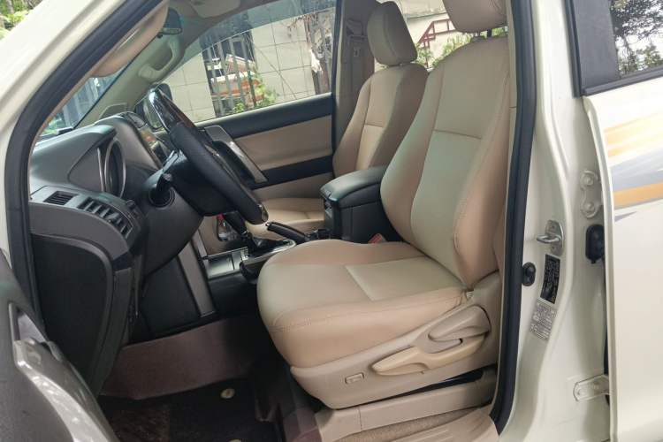 Used Toyota Prado 2012 2.7L Automatic Middle East Version Left Front Seat