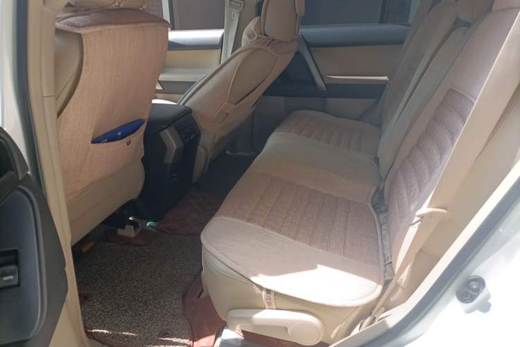 Used Toyota Prado 2012 2.7L Automatic Middle East Version Left Rear Seat