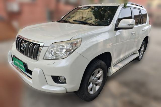 Used Toyota Prado 2012 Toyota Prado (parallel import), 2.7L, automatic transmission, seven seats, gasoline-powered