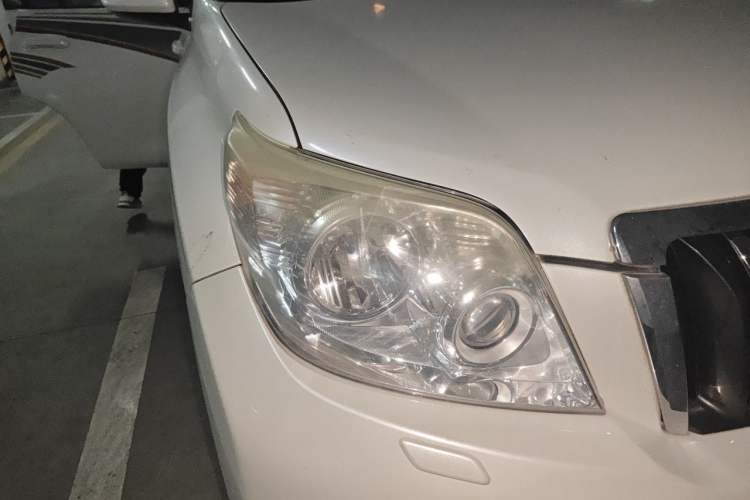 Used Toyota Prado  Right Front Headlight