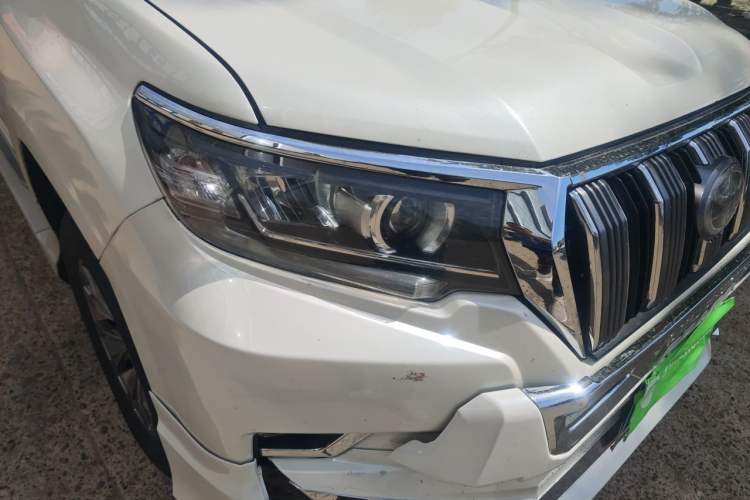 Used Toyota Prado  Right Front Headlight