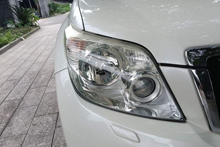 Used Toyota Prado 2012 2.7L Automatic Middle East Version Right Front Headlight