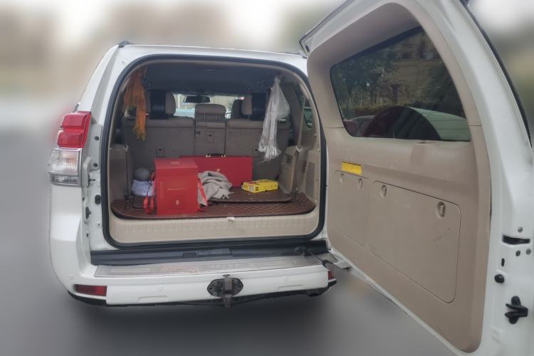 Used Toyota Prado  Trunk