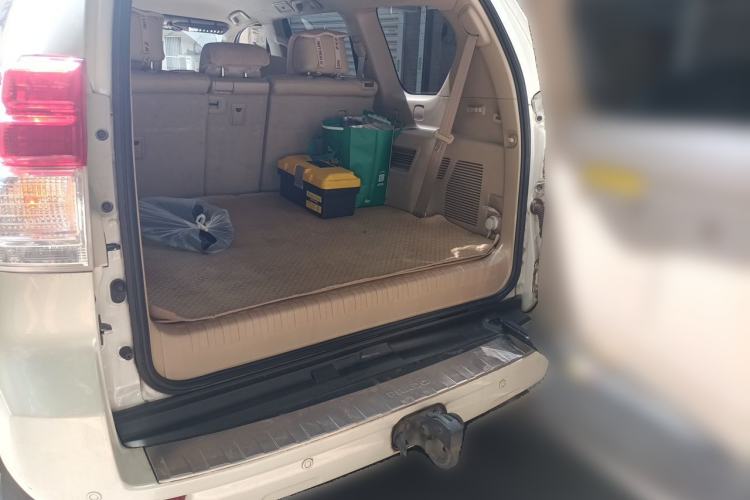 Used Toyota Prado 2012 2.7L Automatic Middle East Version Trunk