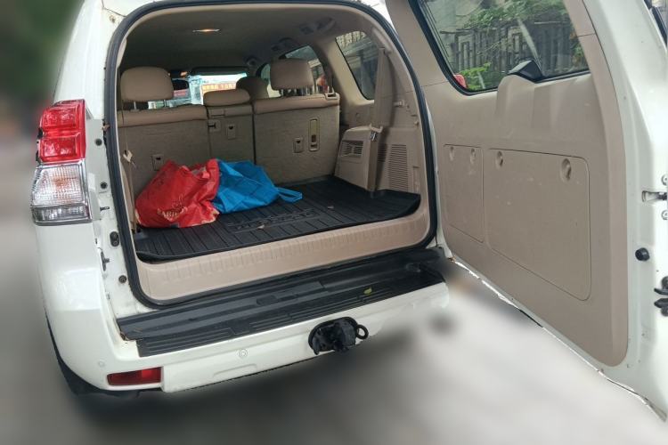 Used Toyota Prado 2012 2.7L Automatic Middle East Version Trunk