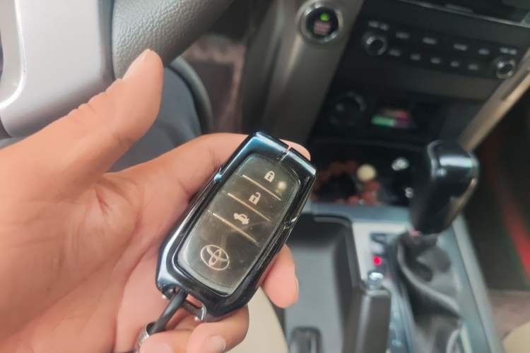 Used Toyota Prado  Vehicle Key