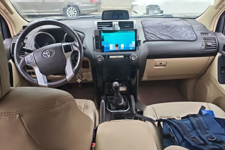 Used Toyota Prado 2013 2.7L Manual Parallel Import Center Console