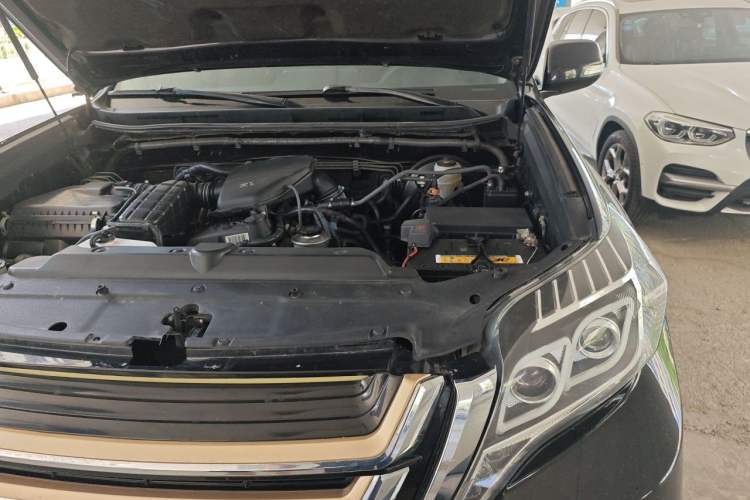 Used Toyota Prado  Engine Bay Left