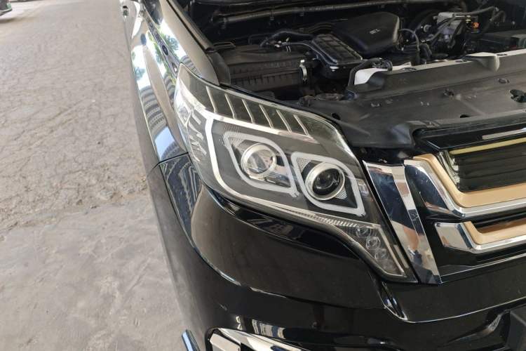 Used Toyota Prado  Right Front Headlight