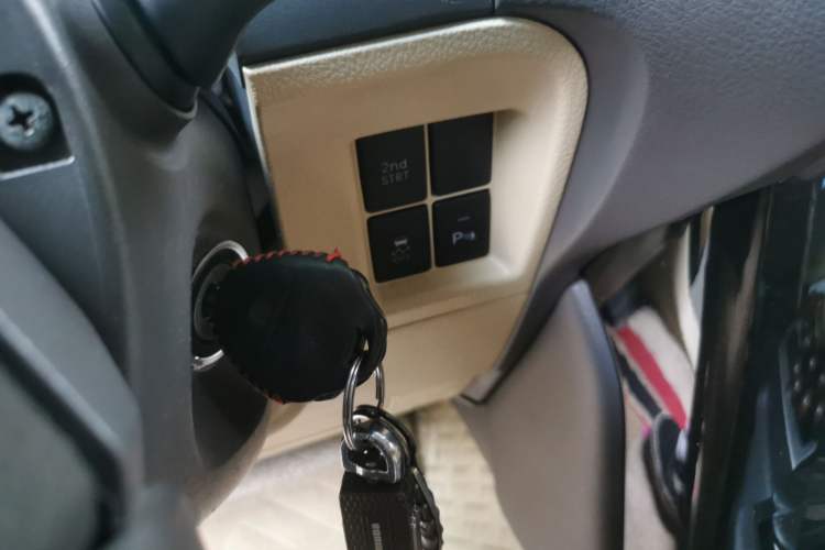 Used Toyota Prado 2013 2.7L Automatic Parallel Import Vehicle Key