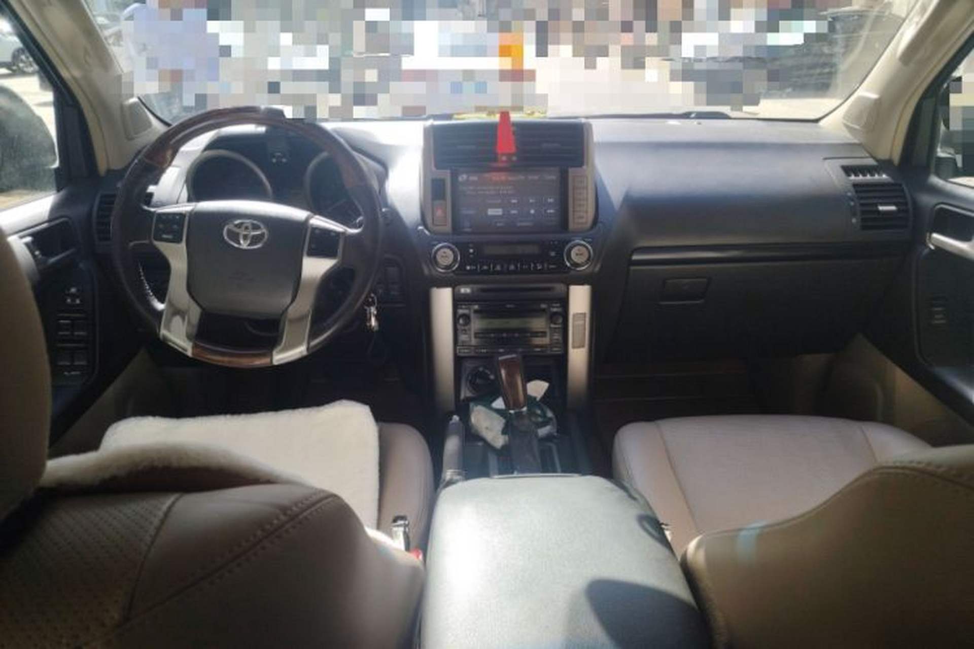 Used Toyota Prado 2013 2.7L Automatic Parallel Import Center Console