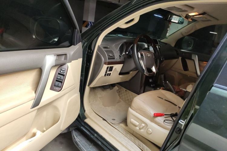 Used Toyota Prado 2013 2.7L Automatic Middle East Version Driver Seat