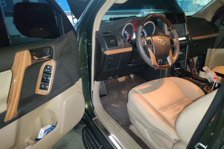 Used Toyota Prado 2013 2.7L Automatic Parallel Import Driver Seat