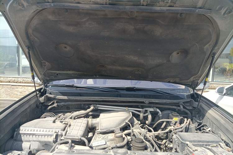 Used Toyota Prado  Engine Bay