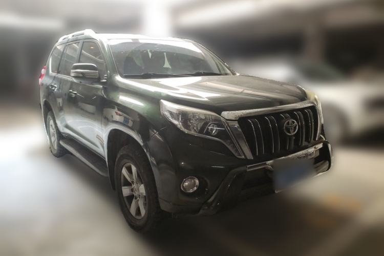 Used Toyota Prado 2013 2.7L Automatic Middle East Version Front Right 45 Deg