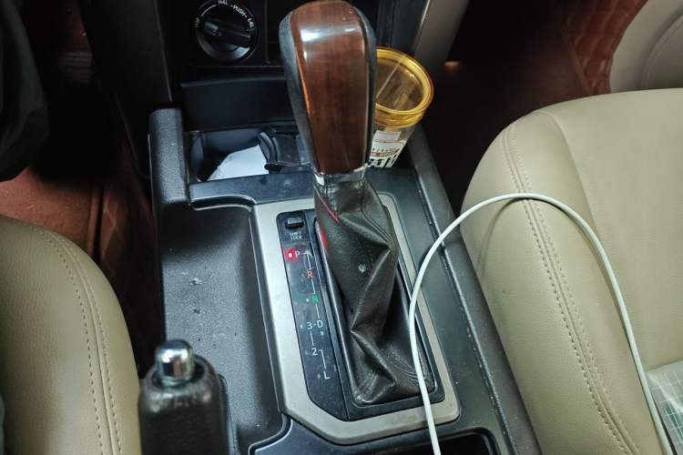 Used Toyota Prado  Gear Lever