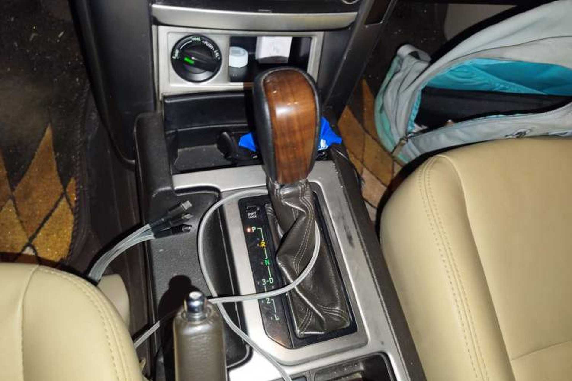 Used Toyota Prado 2013 2.7L Automatic Low-Power Version Middle East Edition Gear Lever