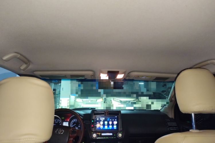 Used Toyota Prado 2013 2.7L Automatic Low-Power Version Middle East Edition Headliner