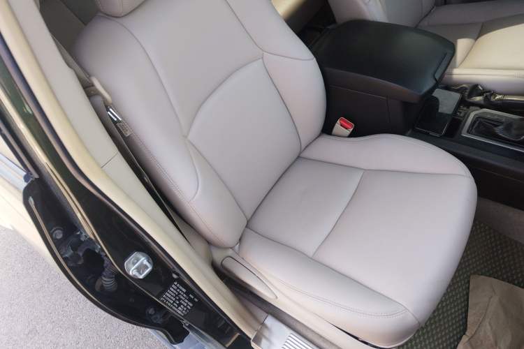 Used Toyota Prado 2013 2.7L Automatic Parallel Import Right Front Seat