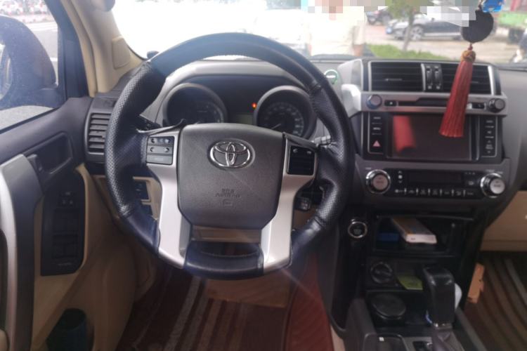 Used Toyota Prado 2013 2.7L Automatic Parallel Import Steering Wheel