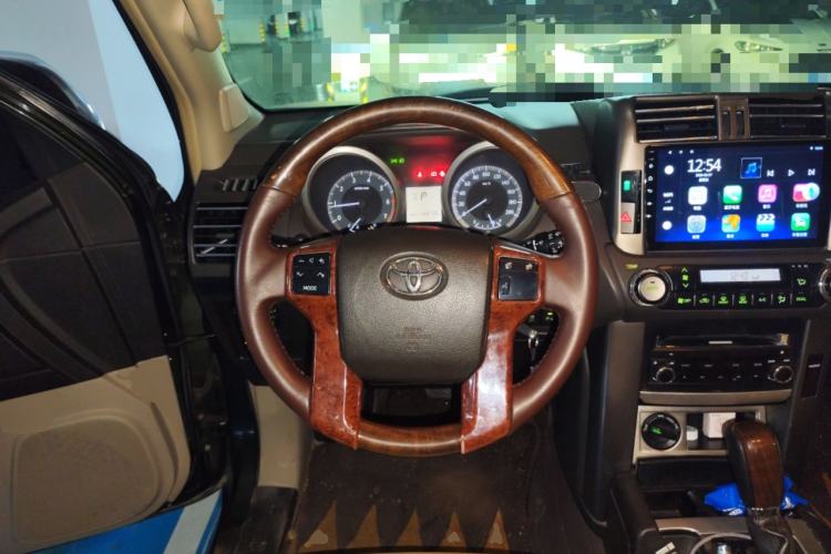 Used Toyota Prado 2013 2.7L Automatic Low-Power Version Middle East Edition Steering Wheel