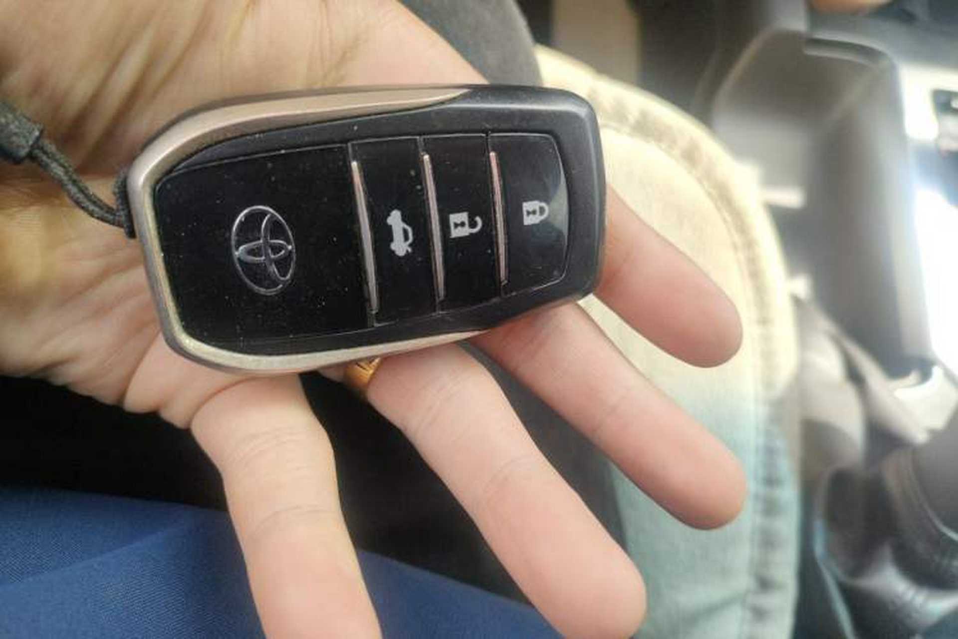 Used Toyota Prado 2013 2.7L Automatic Parallel Import Vehicle Key