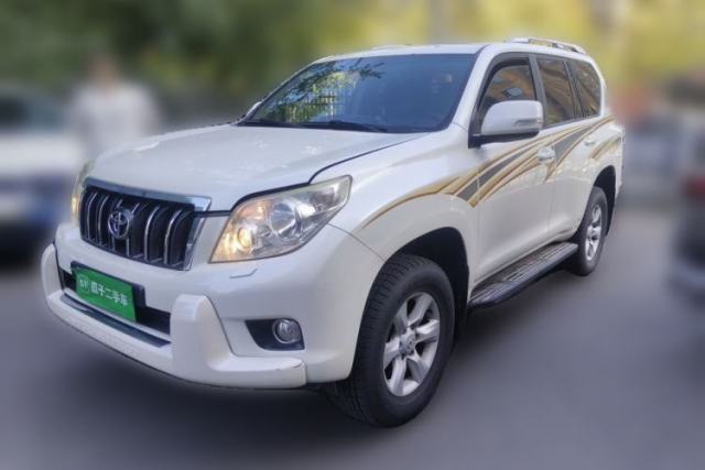 Used Toyota Prado 2013 Toyota Prado Middle East specification, 2.7L, 7 seats