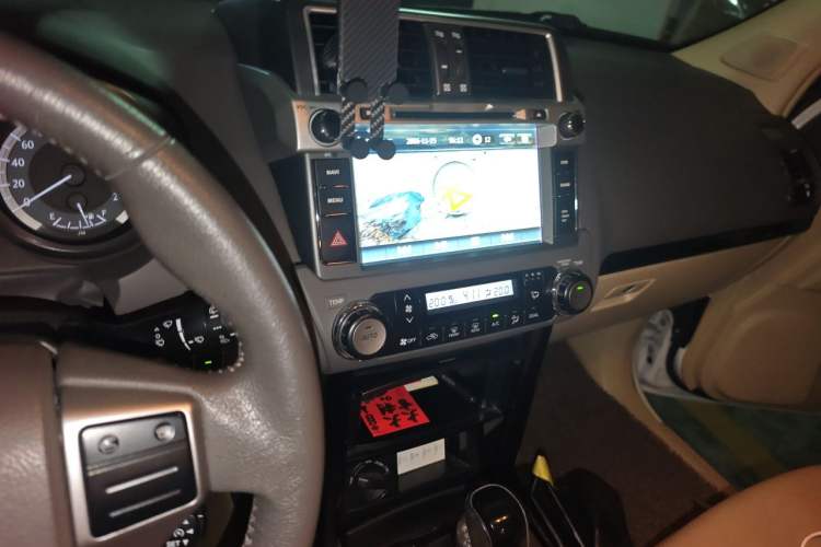 Used Toyota Prado  Audio And AC Panel