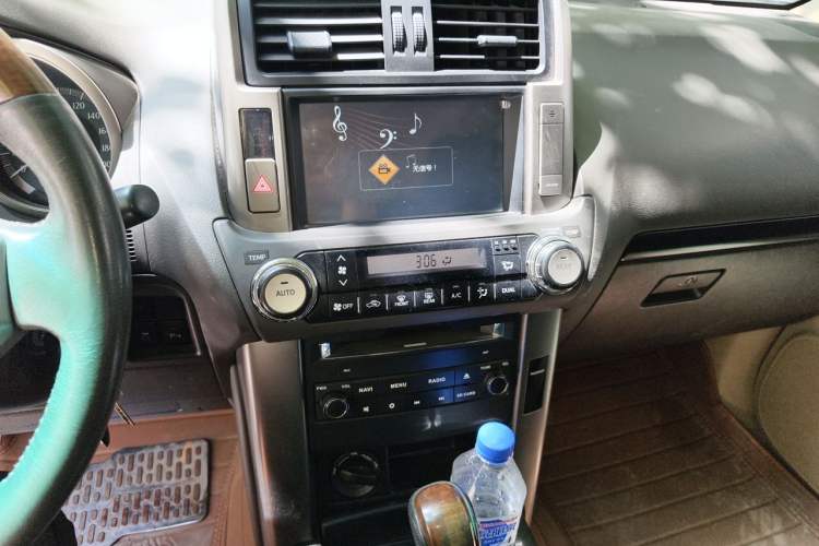 Used Toyota Prado 2013 2.7L Automatic Low-Power Version Middle East Edition Audio And AC Panel