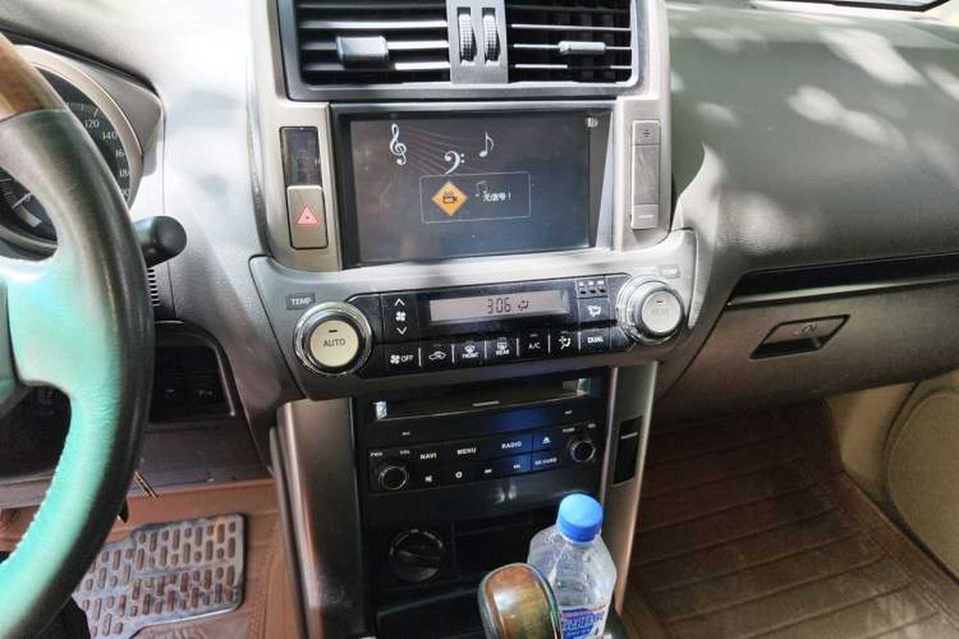 Used Toyota Prado 2013 2.7L Automatic Low-Power Version Middle East Edition Audio And AC Panel