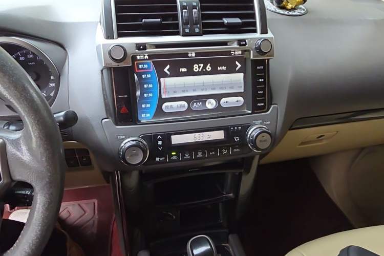 Used Toyota Prado  Audio And AC Panel