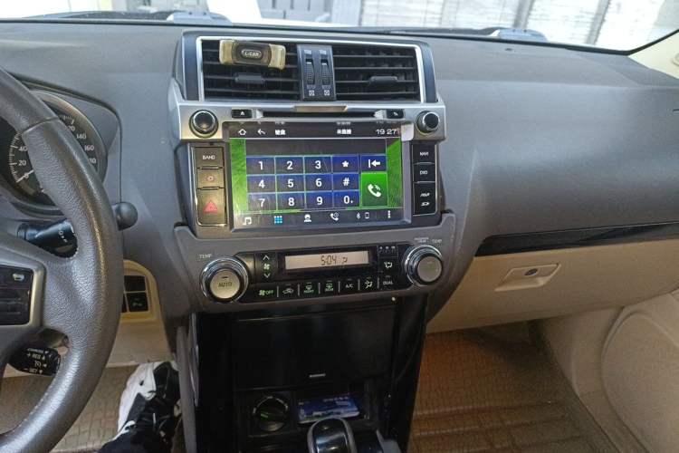Used Toyota Prado  Audio And AC Panel