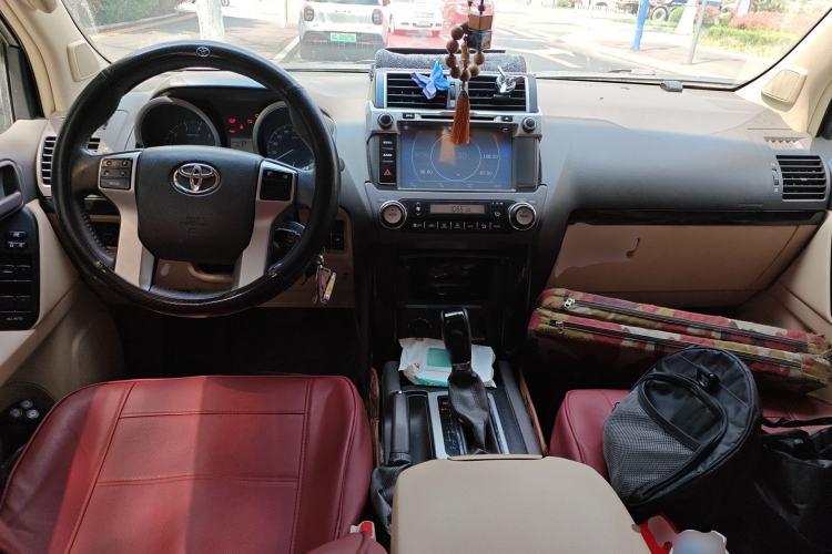 Used Toyota Prado  Center Console