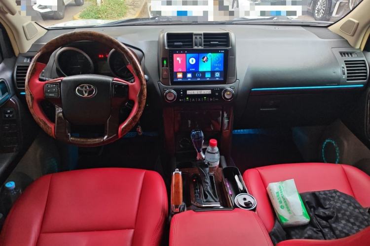 Used Toyota Prado  Center Console
