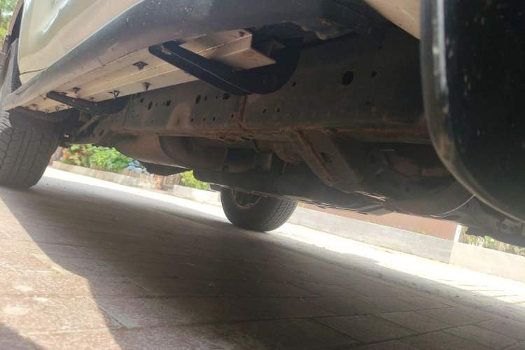 Used Toyota Prado 2013 2.7L Automatic Middle East Version Chassis Front Right