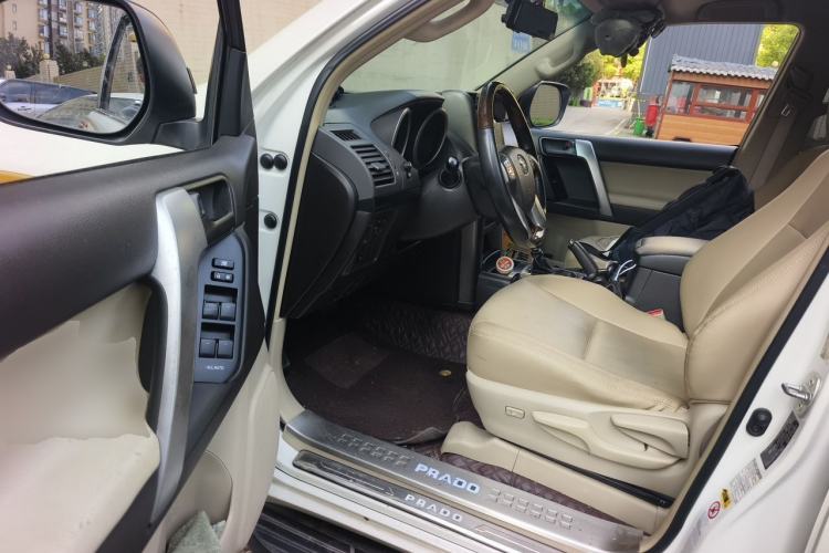 Used Toyota Prado 2013 2.7L Automatic Middle East Version Driver Seat