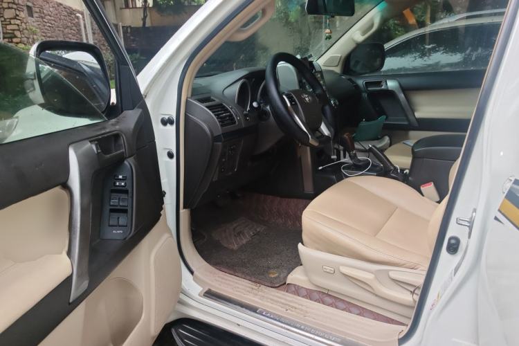 Used Toyota Prado 2013 2.7L Automatic Middle East Version Driver Seat
